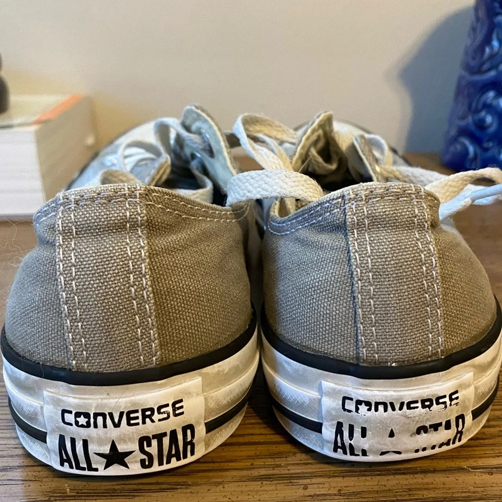 Converse All Stars size 7